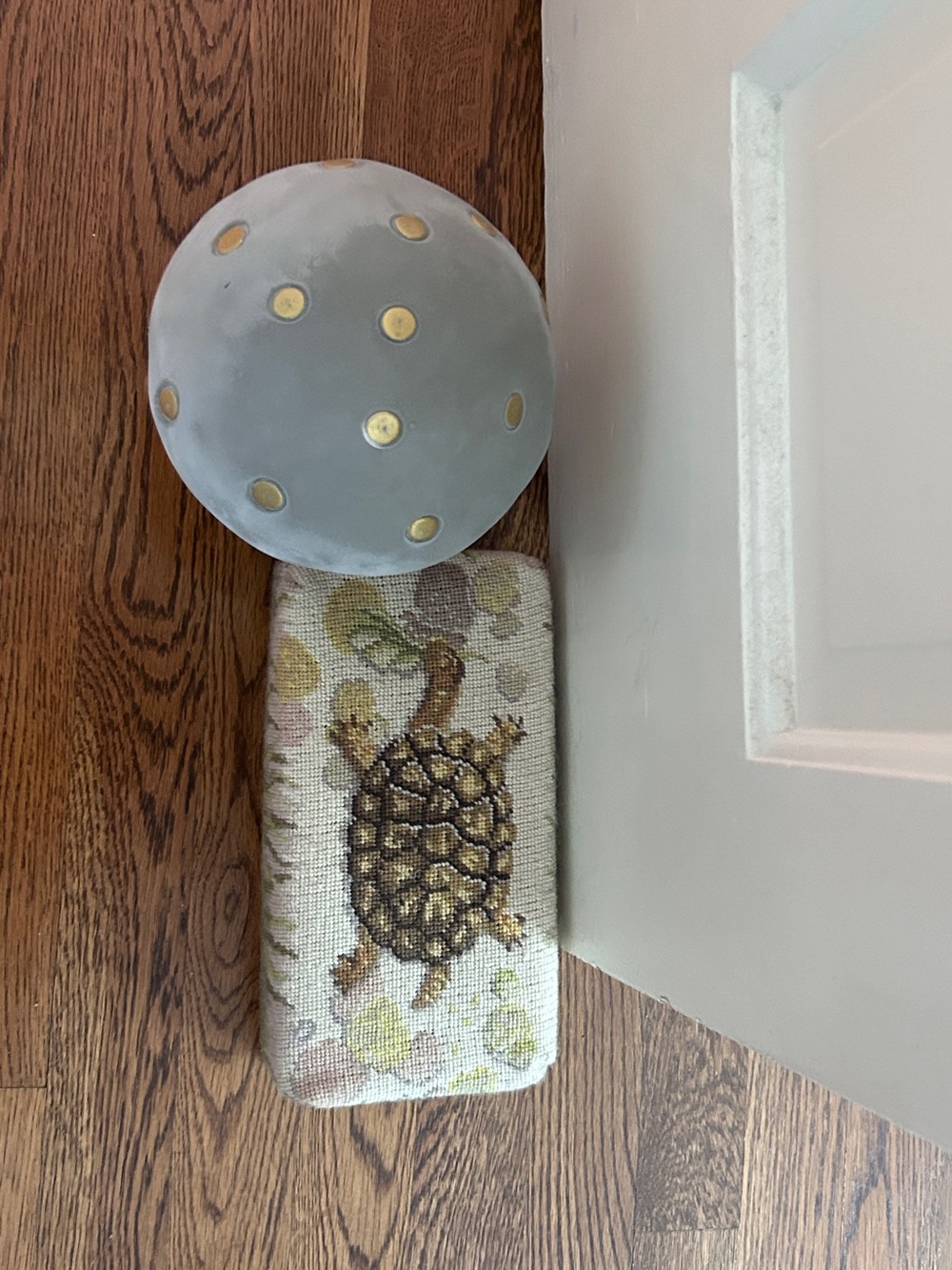 Turtle Graham Rust Design Tortoise in Foliage Needlepoint Doorstop Brick Cover - Picture 6 of 11